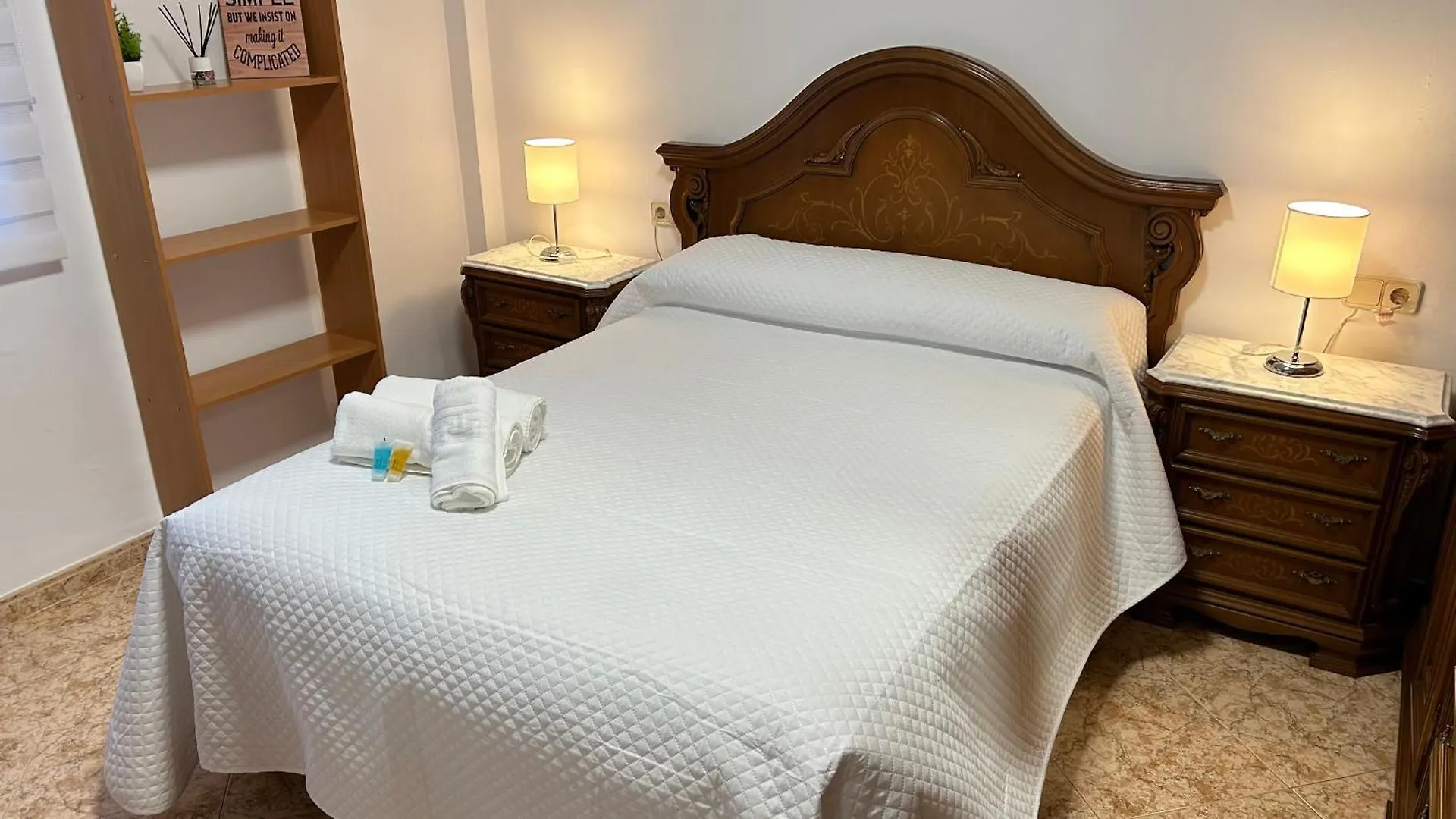 Piso Compartido Delyrent, Safa Hotel Jaén Vendégház